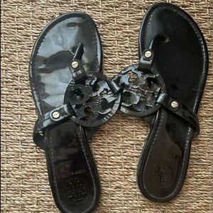 Tory Burch Black Patent Miller Sandals Flip Flops | Size 8